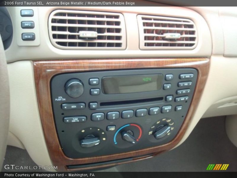 Arizona Beige Metallic / Medium/Dark Pebble Beige 2006 Ford Taurus SEL