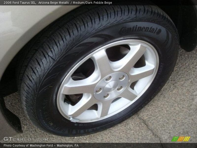 Arizona Beige Metallic / Medium/Dark Pebble Beige 2006 Ford Taurus SEL