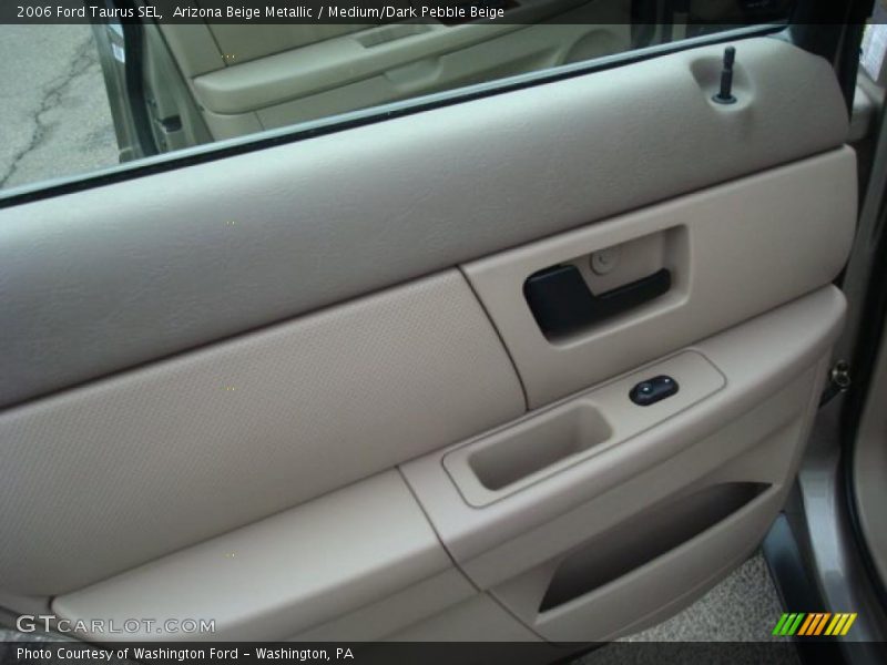 Arizona Beige Metallic / Medium/Dark Pebble Beige 2006 Ford Taurus SEL
