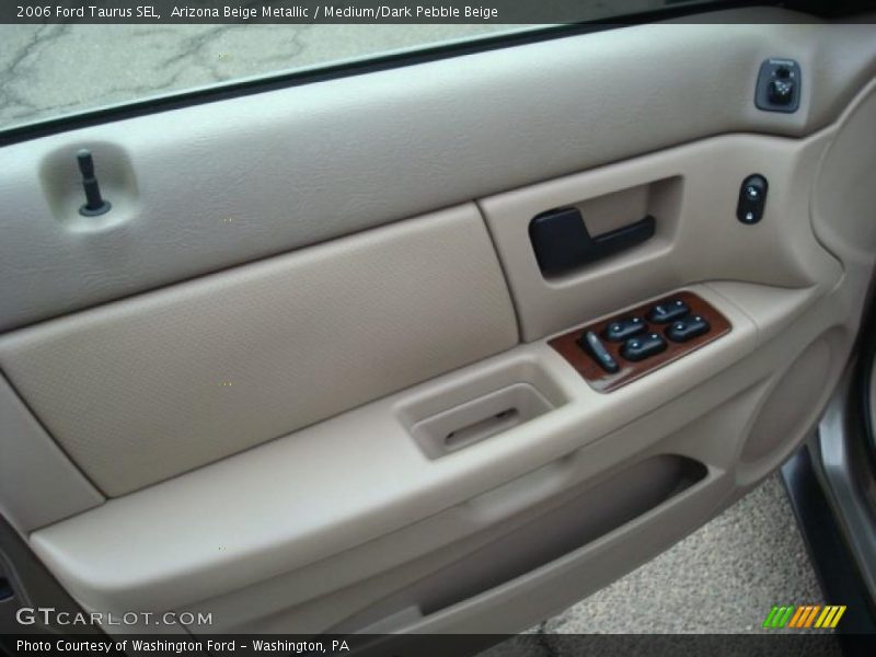 Arizona Beige Metallic / Medium/Dark Pebble Beige 2006 Ford Taurus SEL