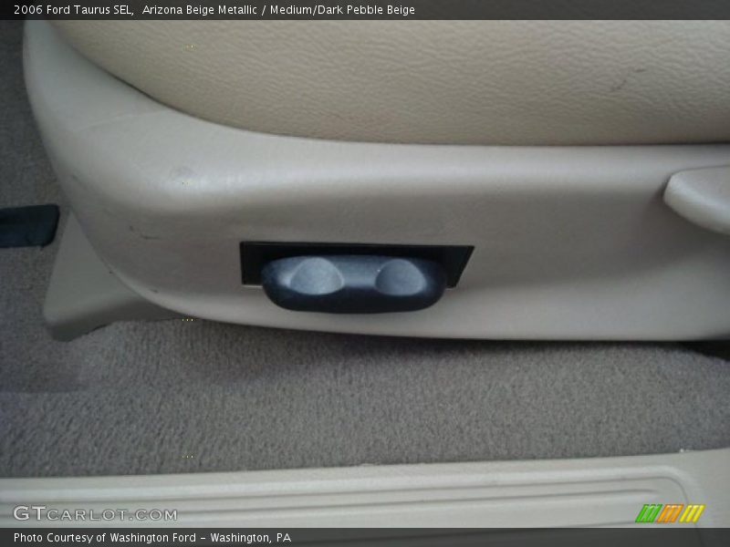 Arizona Beige Metallic / Medium/Dark Pebble Beige 2006 Ford Taurus SEL