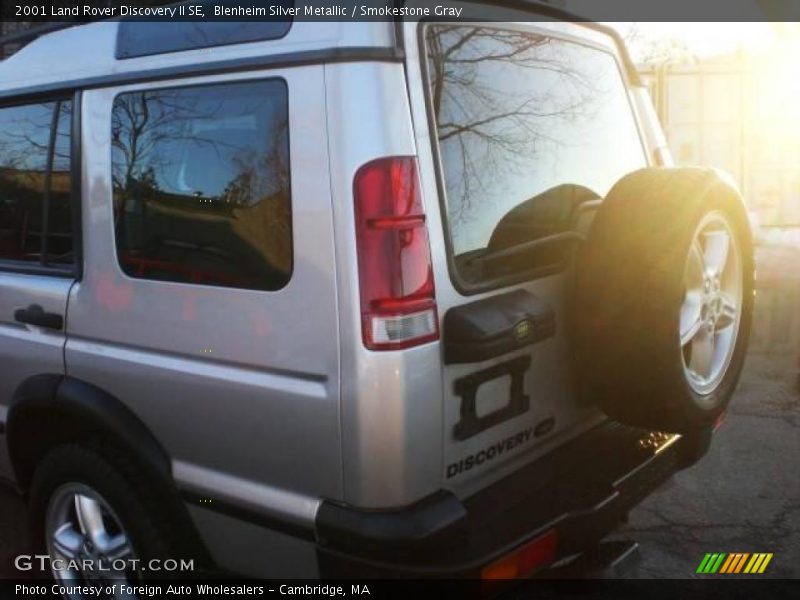 Blenheim Silver Metallic / Smokestone Gray 2001 Land Rover Discovery II SE