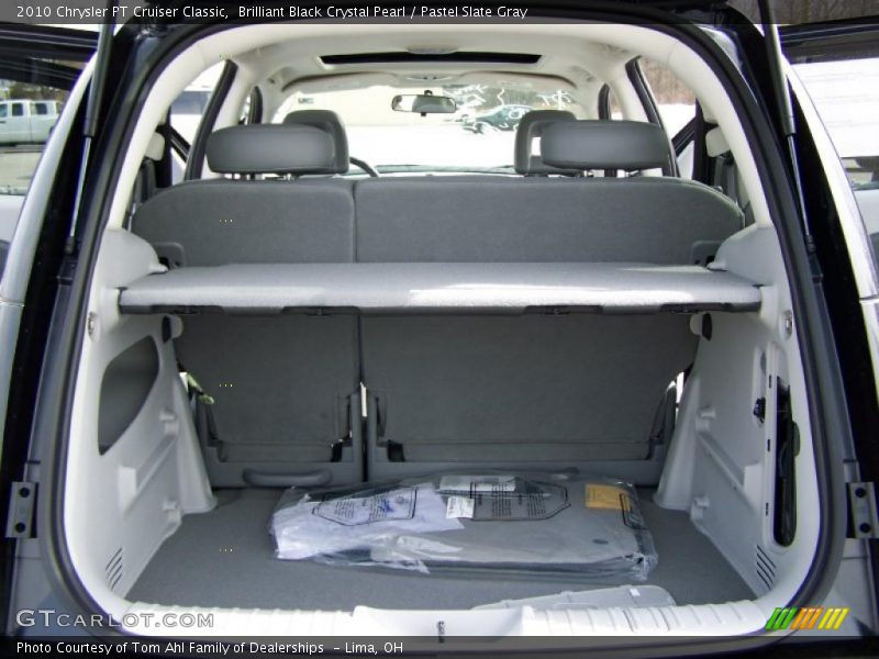 Brilliant Black Crystal Pearl / Pastel Slate Gray 2010 Chrysler PT Cruiser Classic