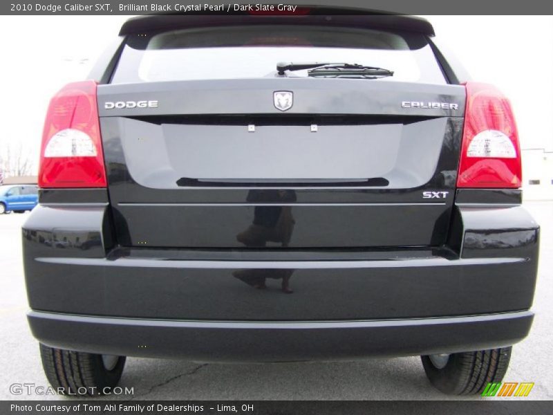 Brilliant Black Crystal Pearl / Dark Slate Gray 2010 Dodge Caliber SXT