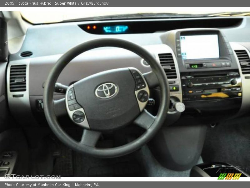 Super White / Gray/Burgundy 2005 Toyota Prius Hybrid