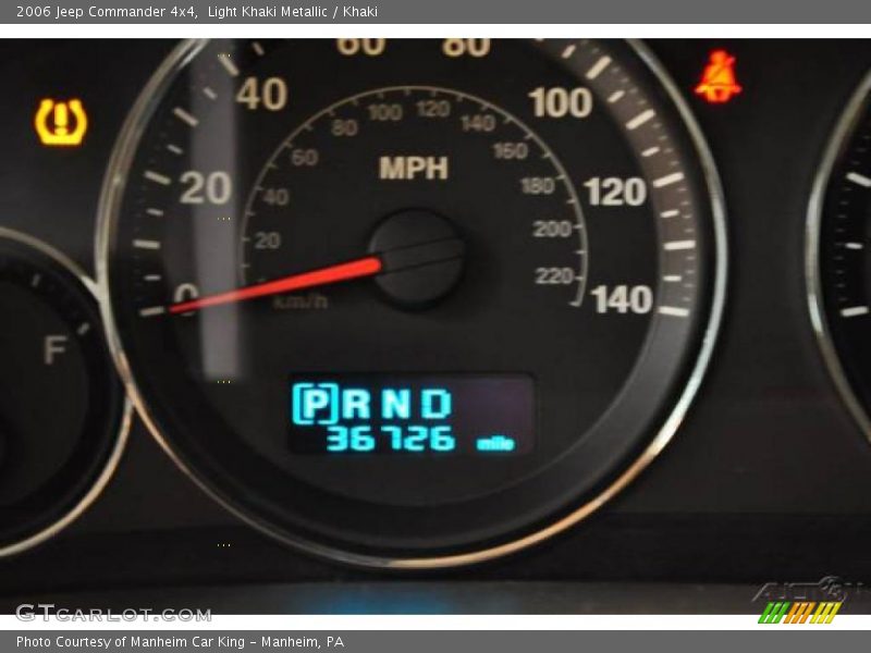 Light Khaki Metallic / Khaki 2006 Jeep Commander 4x4