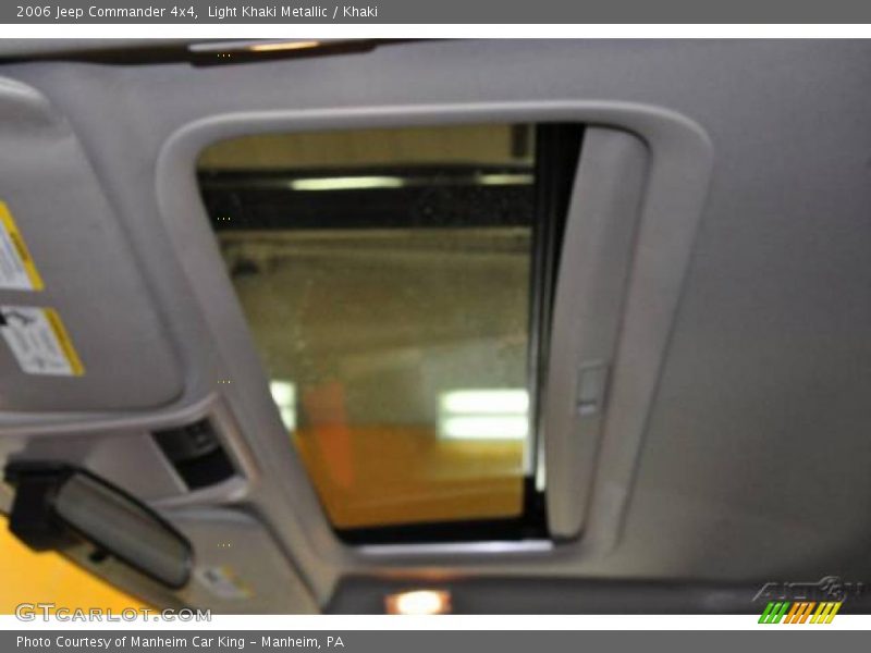 Light Khaki Metallic / Khaki 2006 Jeep Commander 4x4