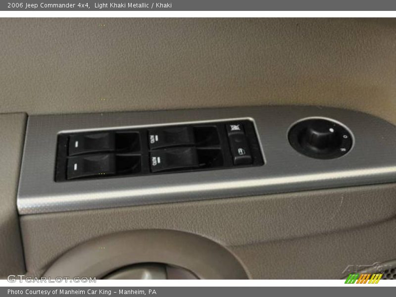 Light Khaki Metallic / Khaki 2006 Jeep Commander 4x4