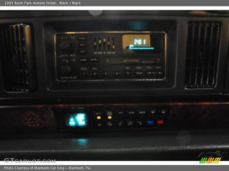 Black / Black 1993 Buick Park Avenue Sedan
