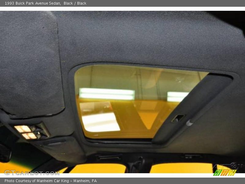 Black / Black 1993 Buick Park Avenue Sedan