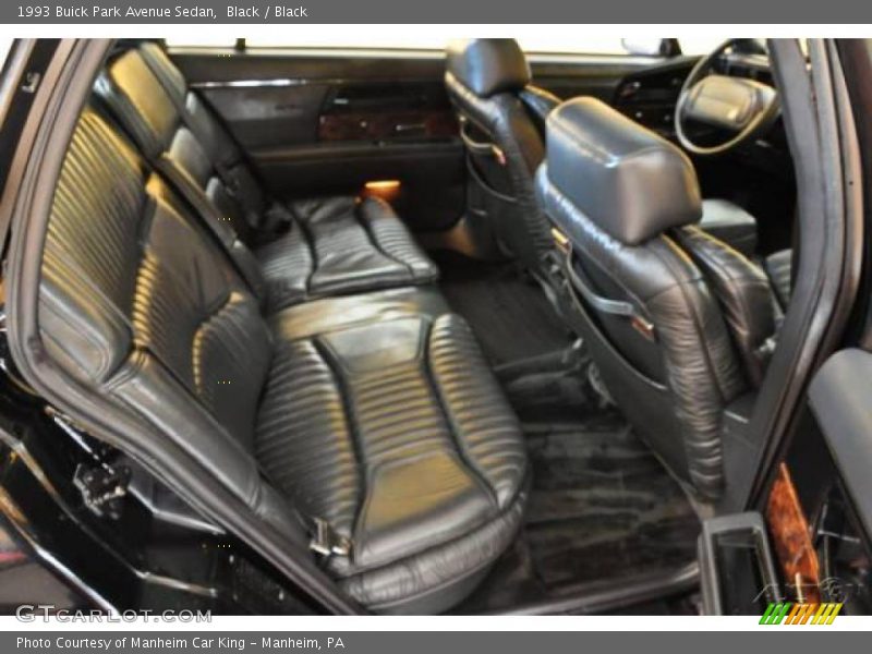 Black / Black 1993 Buick Park Avenue Sedan