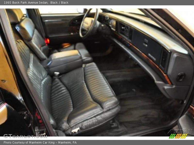 Black / Black 1993 Buick Park Avenue Sedan