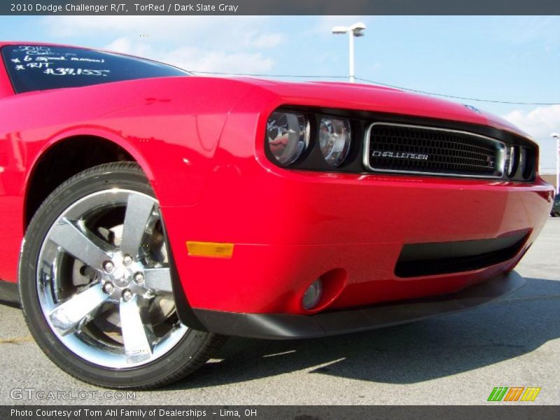 TorRed / Dark Slate Gray 2010 Dodge Challenger R/T