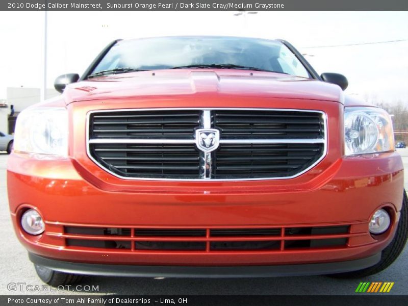 Sunburst Orange Pearl / Dark Slate Gray/Medium Graystone 2010 Dodge Caliber Mainstreet