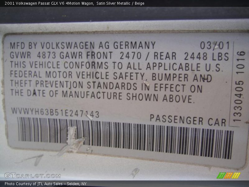 Satin Silver Metallic / Beige 2001 Volkswagen Passat GLX V6 4Motion Wagon
