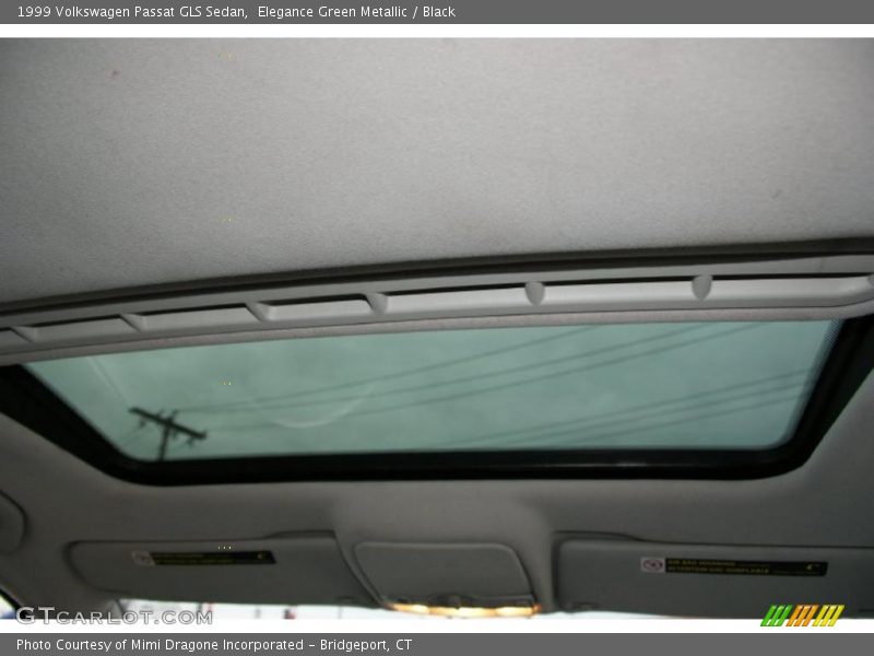 Elegance Green Metallic / Black 1999 Volkswagen Passat GLS Sedan