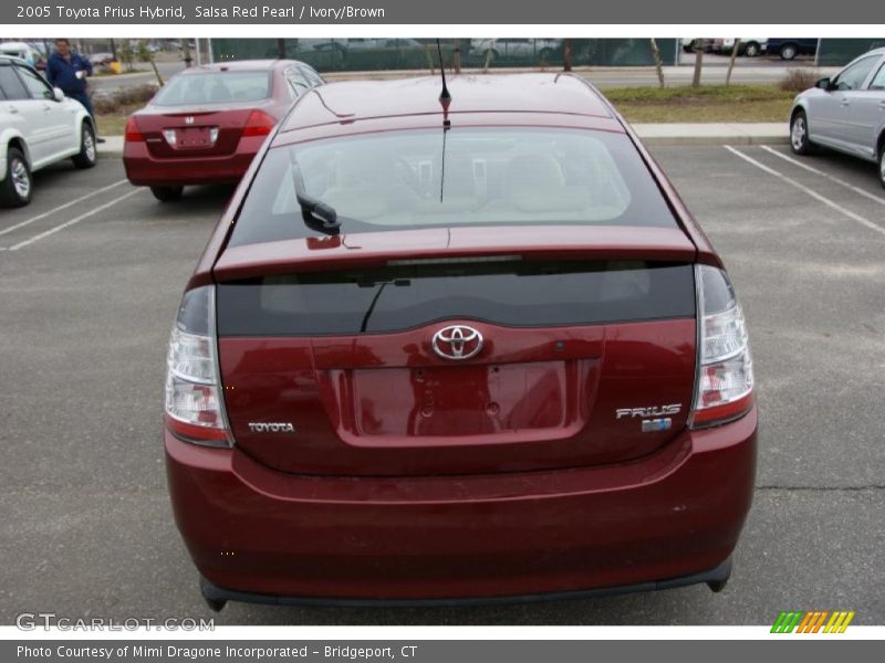 Salsa Red Pearl / Ivory/Brown 2005 Toyota Prius Hybrid