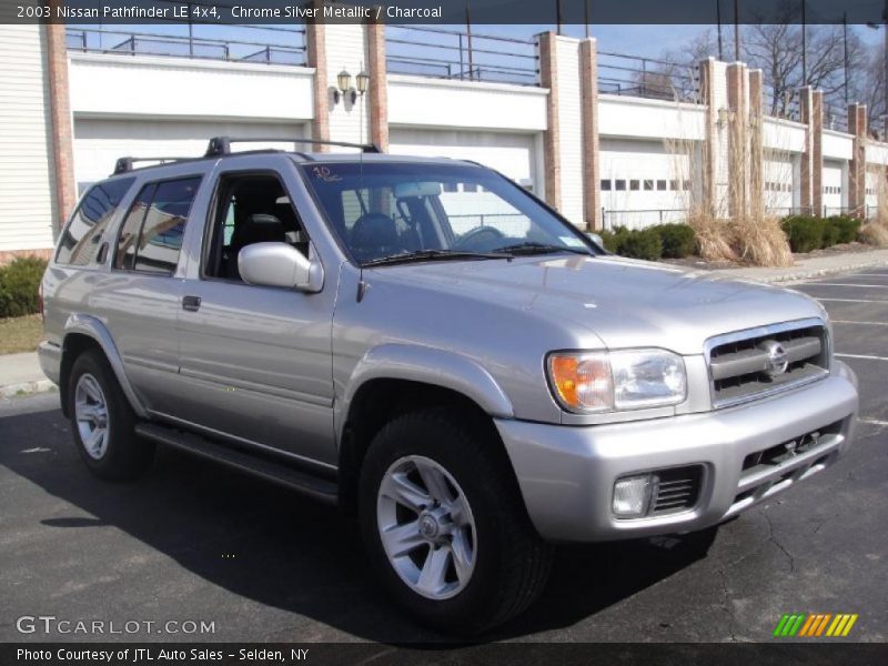 Chrome Silver Metallic / Charcoal 2003 Nissan Pathfinder LE 4x4