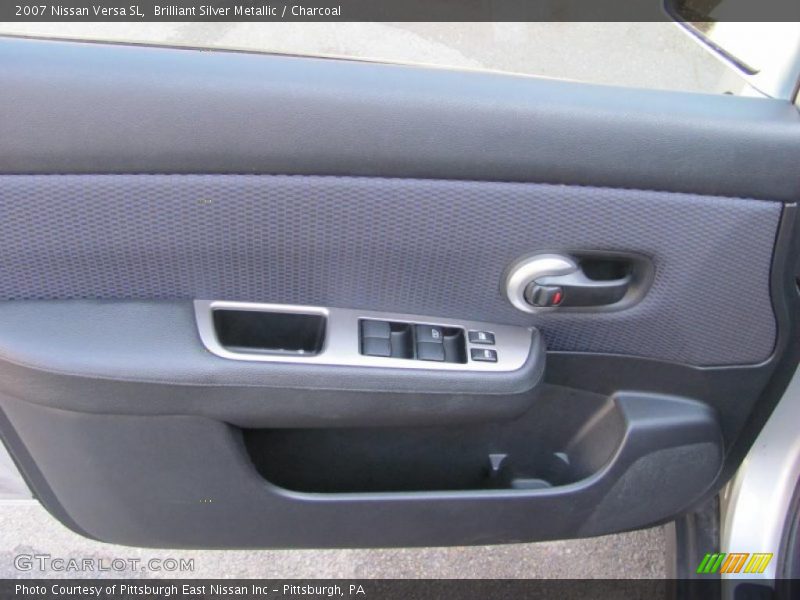 Brilliant Silver Metallic / Charcoal 2007 Nissan Versa SL