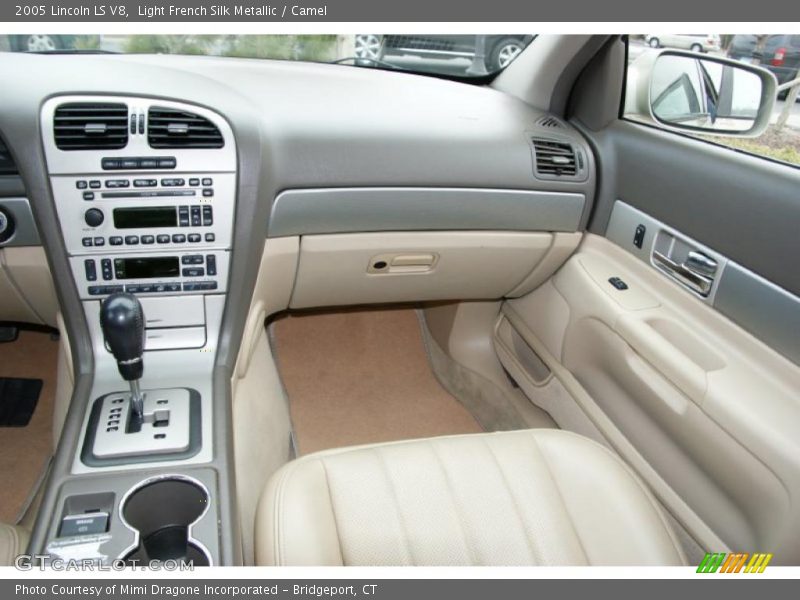 Light French Silk Metallic / Camel 2005 Lincoln LS V8