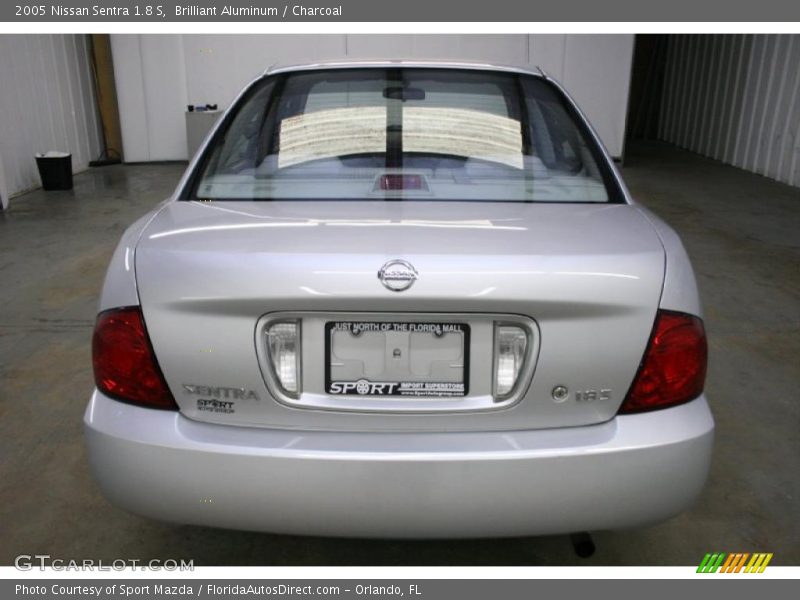 Brilliant Aluminum / Charcoal 2005 Nissan Sentra 1.8 S