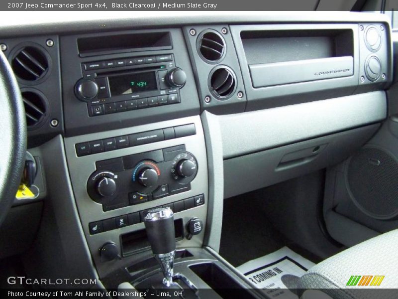 Black Clearcoat / Medium Slate Gray 2007 Jeep Commander Sport 4x4