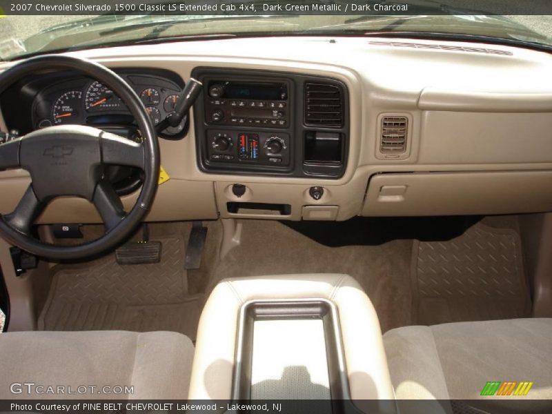 Dark Green Metallic / Dark Charcoal 2007 Chevrolet Silverado 1500 Classic LS Extended Cab 4x4