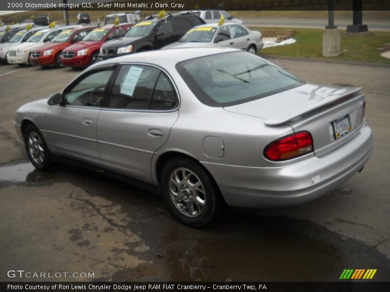 Silver Mist Metallic / Dark Gray 2000 Oldsmobile Intrigue GLS