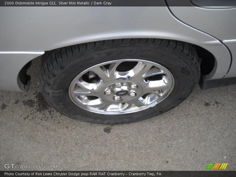 Silver Mist Metallic / Dark Gray 2000 Oldsmobile Intrigue GLS