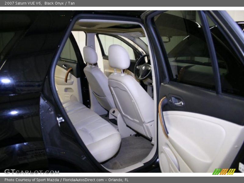 Black Onyx / Tan 2007 Saturn VUE V6