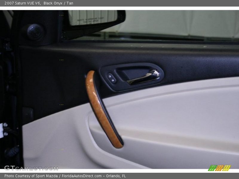 Black Onyx / Tan 2007 Saturn VUE V6