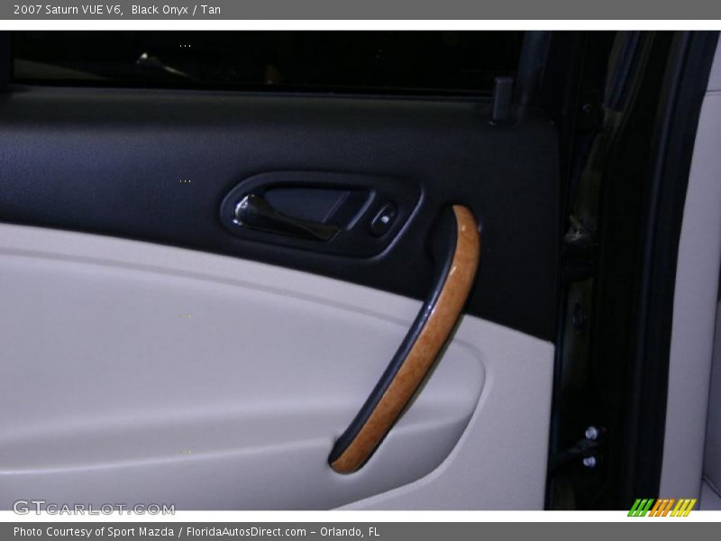 Black Onyx / Tan 2007 Saturn VUE V6