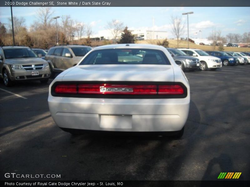 Stone White / Dark Slate Gray 2010 Dodge Challenger SE