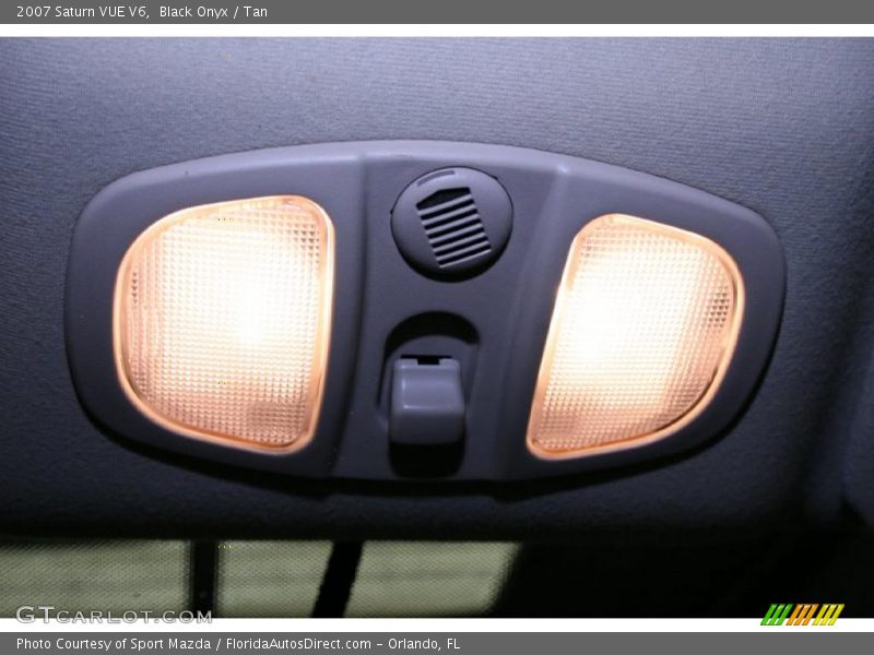 Black Onyx / Tan 2007 Saturn VUE V6