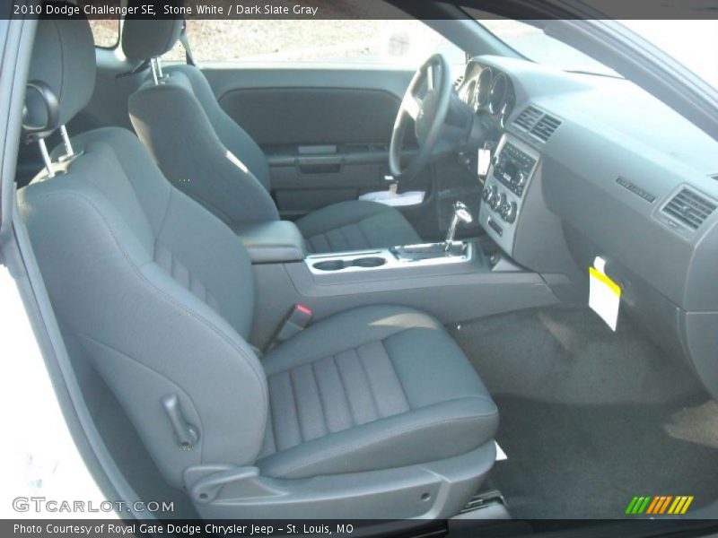 Stone White / Dark Slate Gray 2010 Dodge Challenger SE