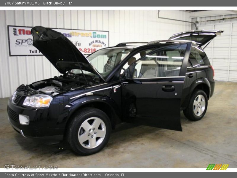 Black Onyx / Tan 2007 Saturn VUE V6