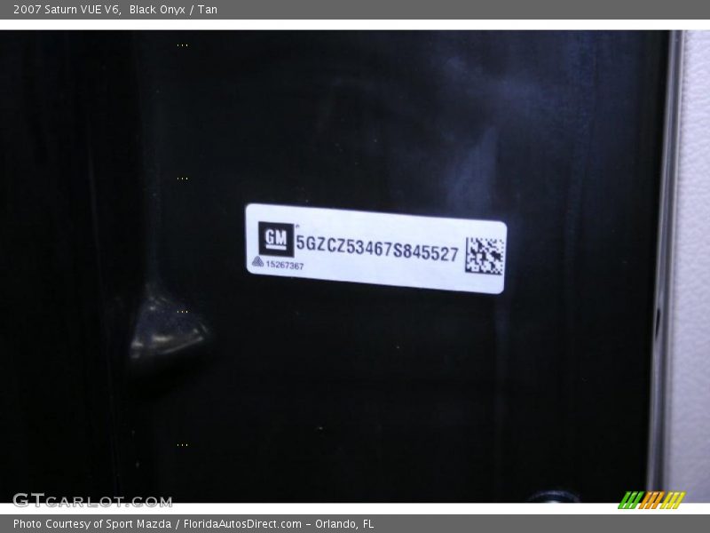 Black Onyx / Tan 2007 Saturn VUE V6