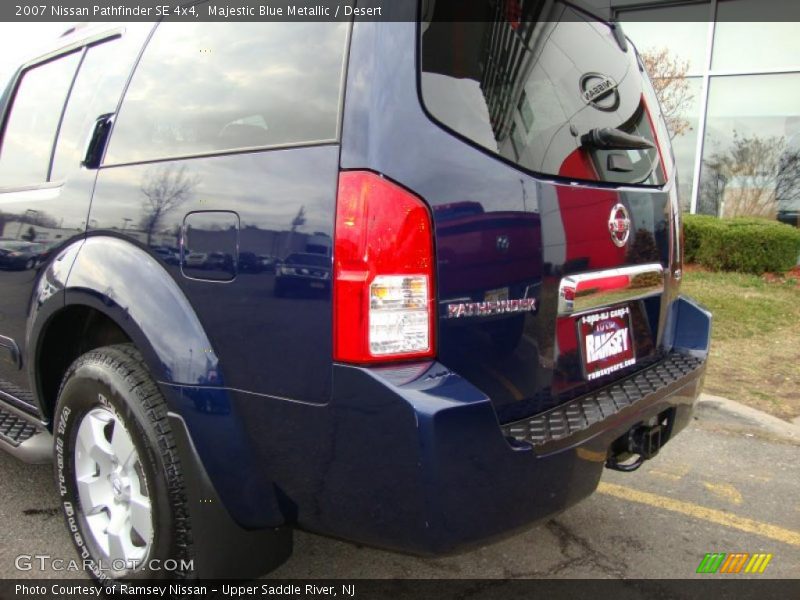 Majestic Blue Metallic / Desert 2007 Nissan Pathfinder SE 4x4