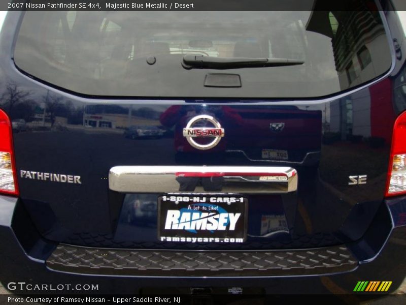 Majestic Blue Metallic / Desert 2007 Nissan Pathfinder SE 4x4