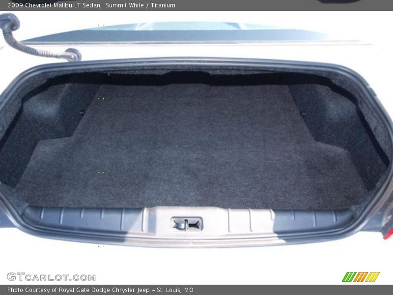 Summit White / Titanium 2009 Chevrolet Malibu LT Sedan