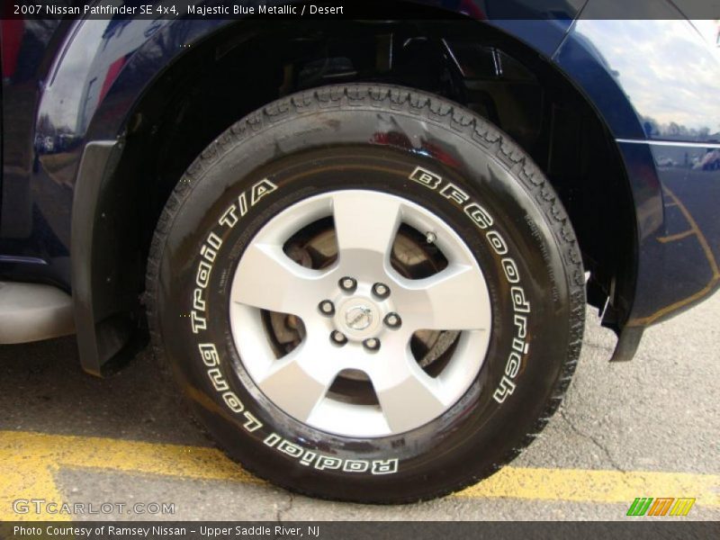 Majestic Blue Metallic / Desert 2007 Nissan Pathfinder SE 4x4