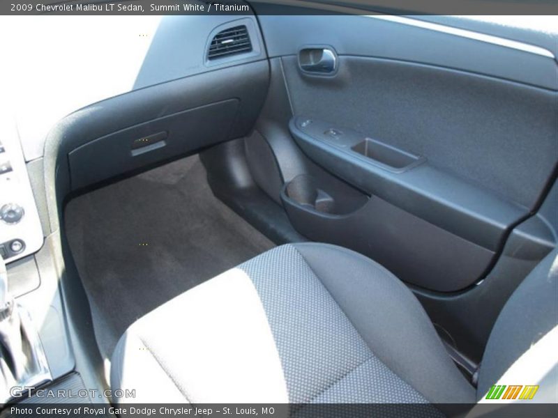 Summit White / Titanium 2009 Chevrolet Malibu LT Sedan