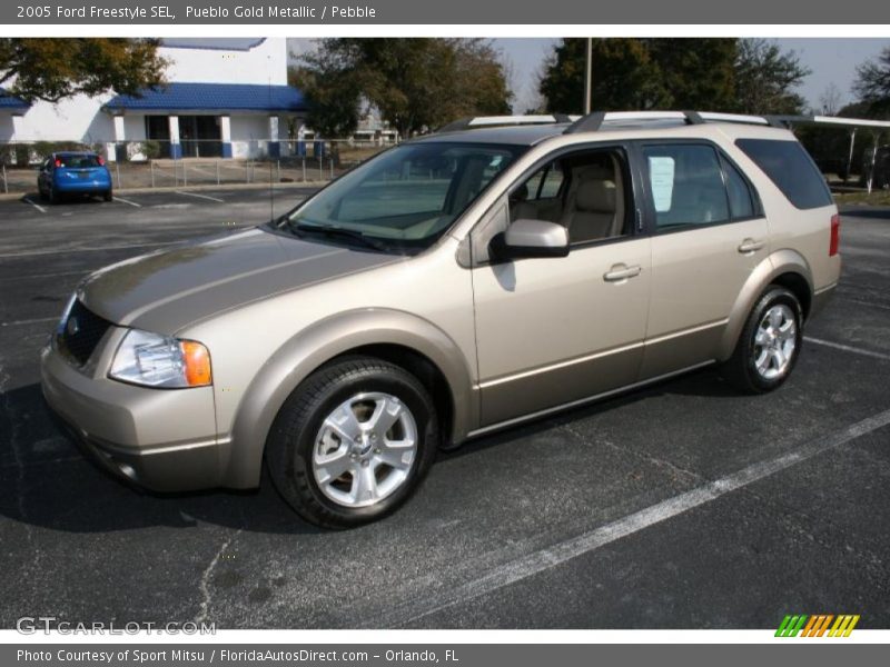 Pueblo Gold Metallic / Pebble 2005 Ford Freestyle SEL