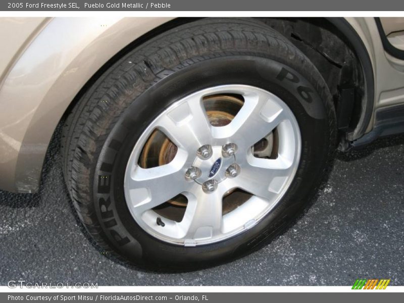 Pueblo Gold Metallic / Pebble 2005 Ford Freestyle SEL