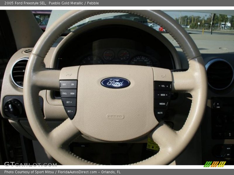 Pueblo Gold Metallic / Pebble 2005 Ford Freestyle SEL