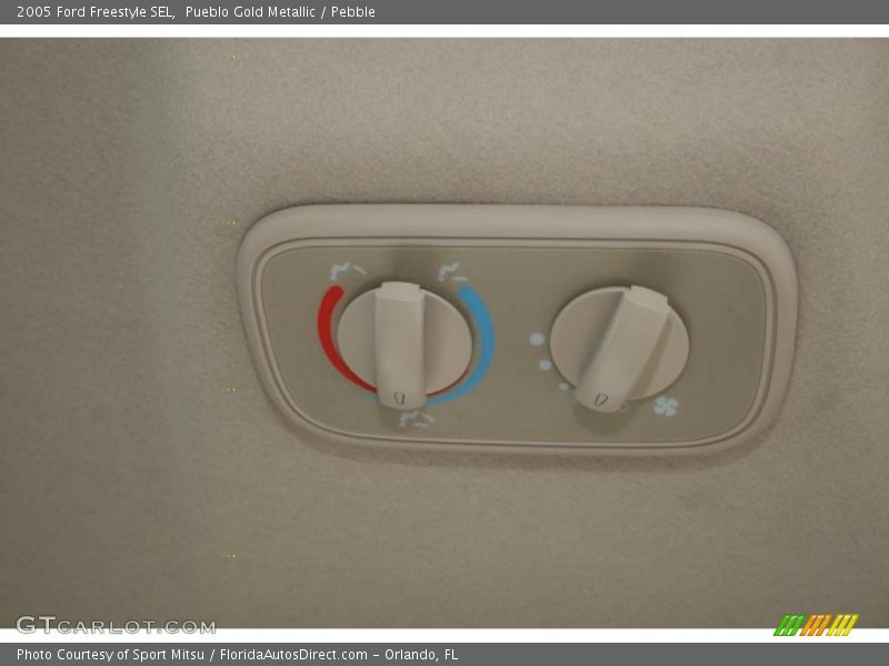 Pueblo Gold Metallic / Pebble 2005 Ford Freestyle SEL
