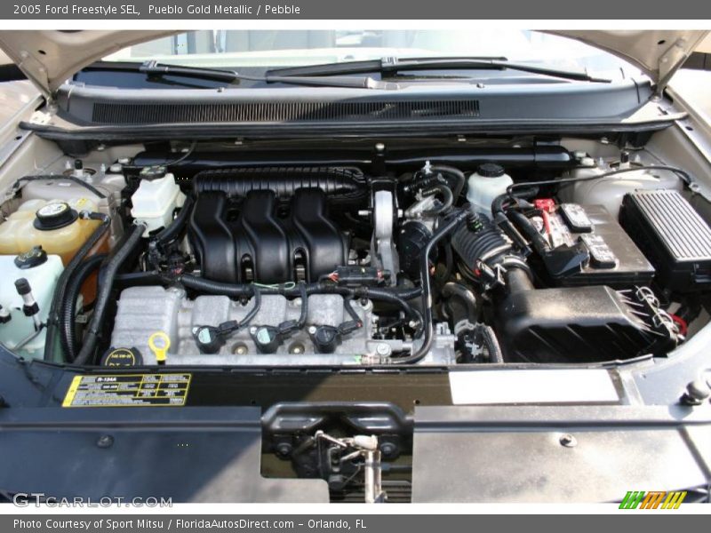 Pueblo Gold Metallic / Pebble 2005 Ford Freestyle SEL