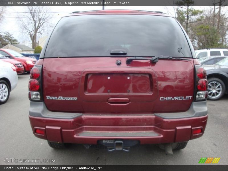 Majestic Red Metallic / Medium Pewter 2004 Chevrolet TrailBlazer LT 4x4