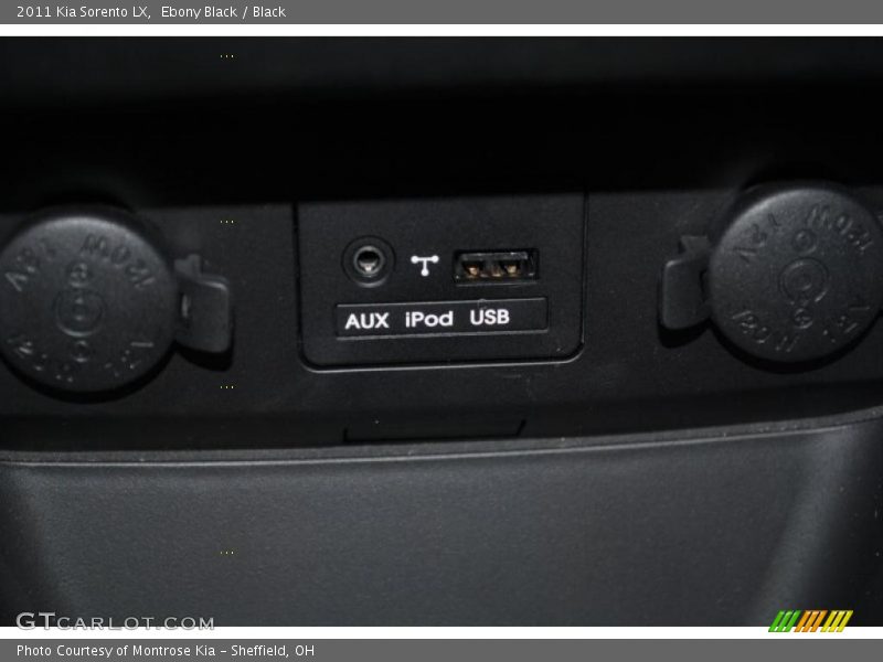 Ebony Black / Black 2011 Kia Sorento LX