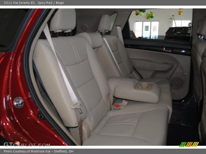Spicy Red / Beige 2011 Kia Sorento EX